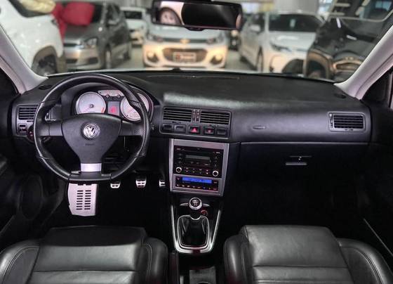 VOLKSWAGEN GOLF 1.6 MI SPORTLINE LIMITED EDITION 8V FLEX 4P MANUAL VOLKSWAGEN GOLF 1.6 MI SPORTLINE LIMITED EDITION 8V FLEX 4P MANUAL